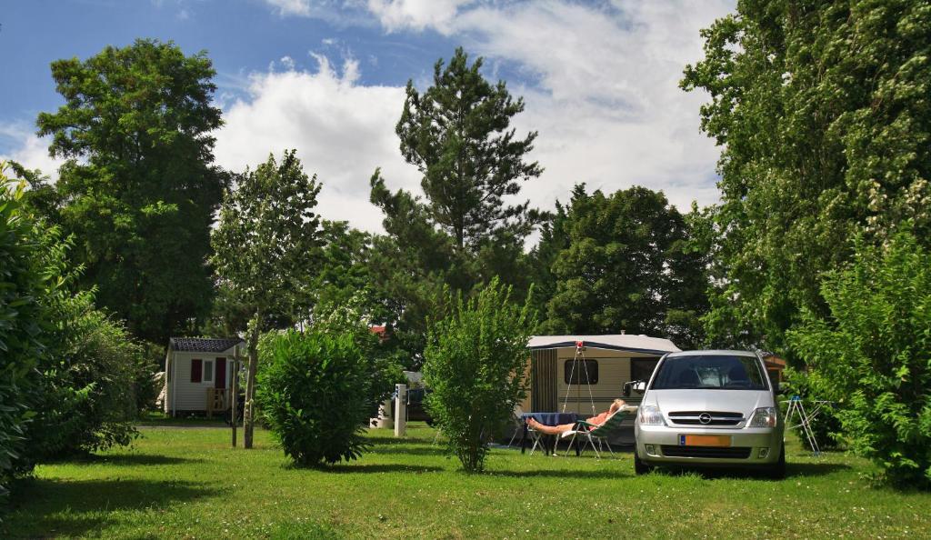 Camping La Belle Etoile Melun Ngoại thất bức ảnh